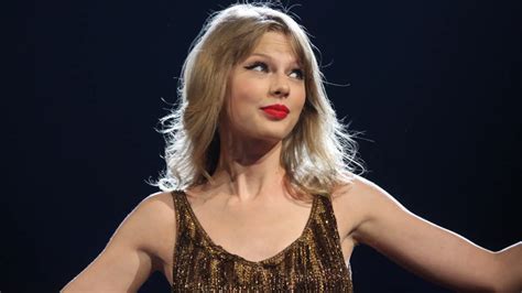 Taylor Swift gives ‘life-changing’ $100,000 bonuses to Eras Tour truck drivers